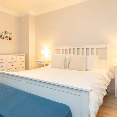 Appartamento Flat W Terrace &City View Close To Metro In Sisli