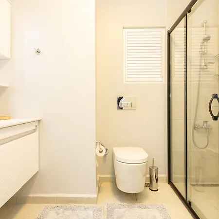 Appartamento Flat W Terrace &City View Close To Metro In Sisli *