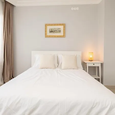 Apartment Flat W Terrace &City View Close To Metro In Sisli *