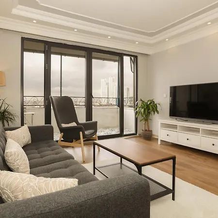 Apartment Flat W Terrace &City View Close To Metro In Sisli Istanbul